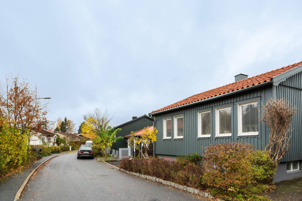 Byte av ytterpanel på sommarstuga, Lidingö Skärsätra