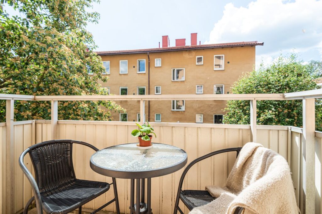 Renovering av Fasad BRF. Nacka Vikdalen